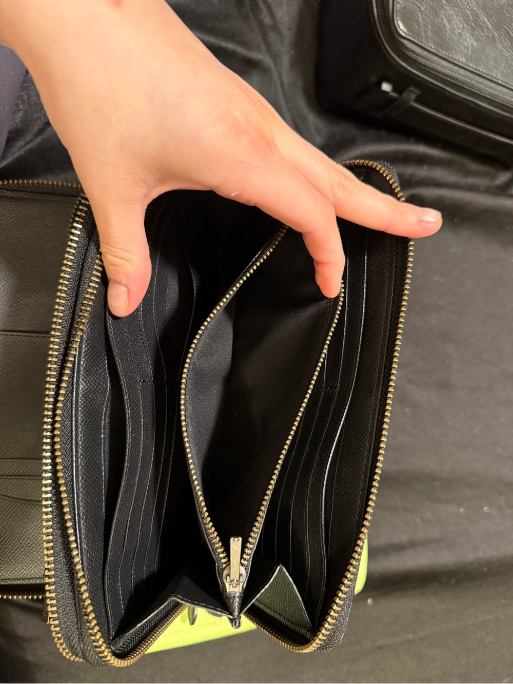 Coach Double Zip Travel Leather Wallet - Picture 7 of 7